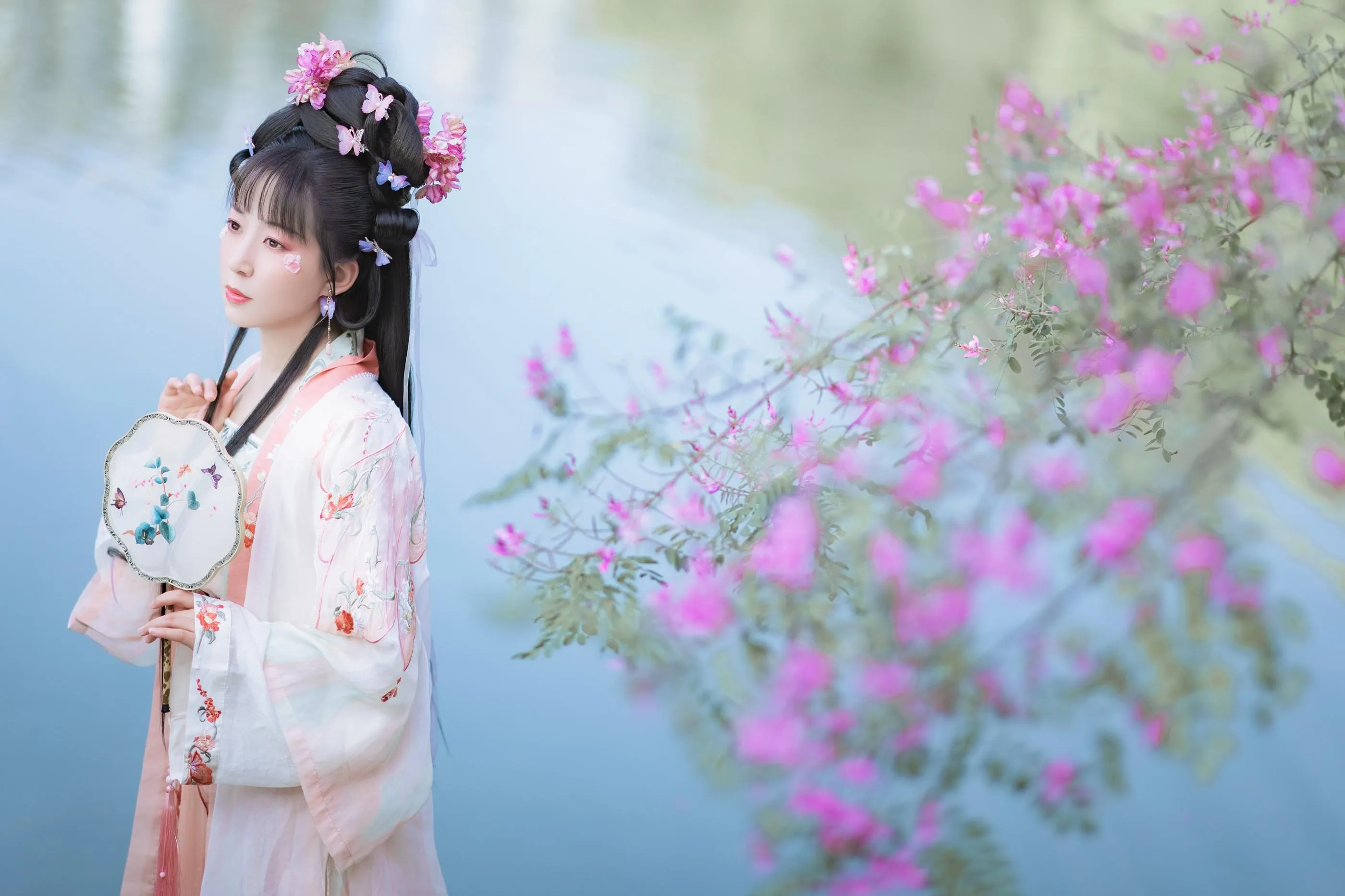 [艺图语] 2022.05.22 春日宴 V [32P]插图1